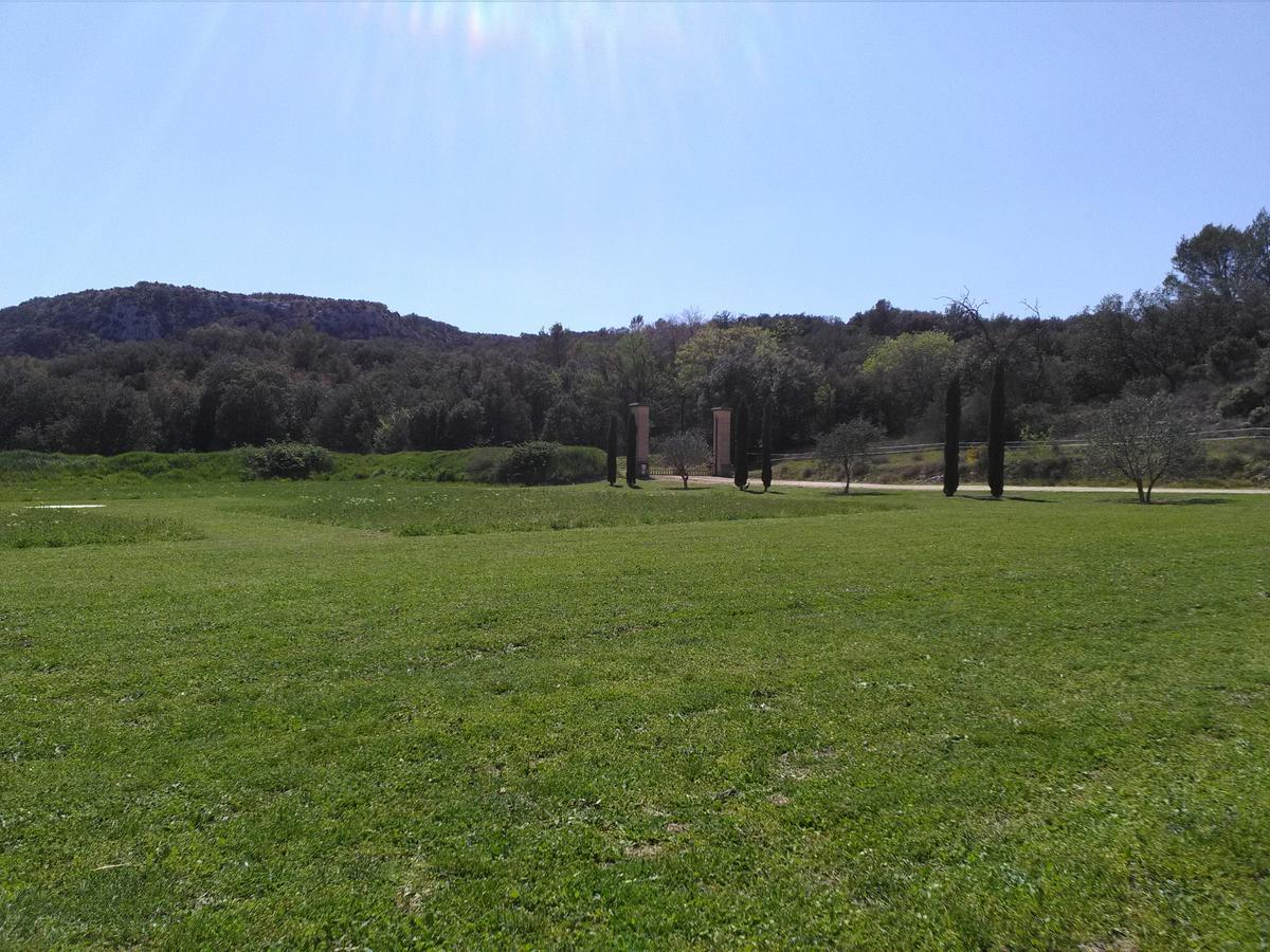 Domaine Saint Martin Hotel Valliguieres Exterior foto